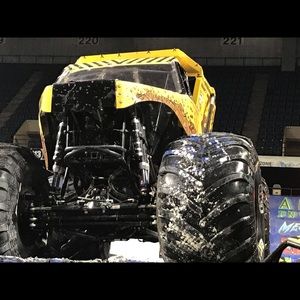 Meet your Posher, Armano